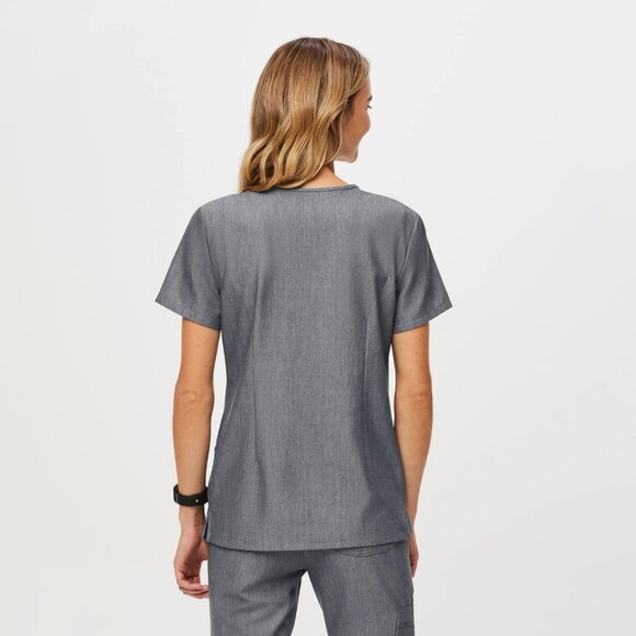 FIGS Casma Three-Pocket Scrub Top in Graphite Gray, size S - Picture 2 of 9